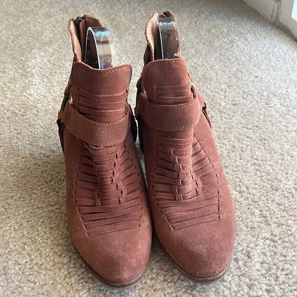 Seychelles Impossible Suede Cognac Bootie - Picture 2 of 11